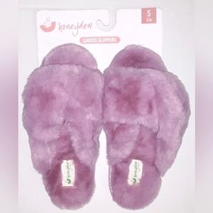 Honeydew Slippers Size Sm NWT Pink